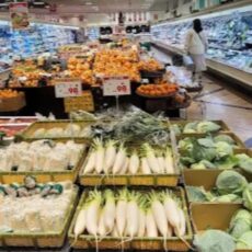 24時間営業のスーパーマーケットを発見！